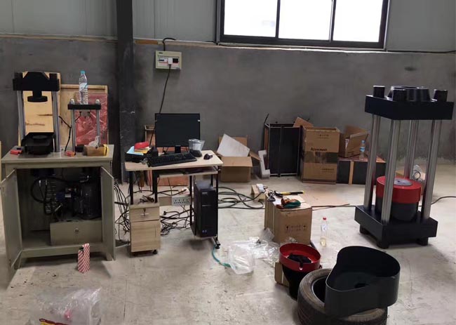 Calidad y cantidad de horas extras para ponerse al día con el período de construcción de la máquina de prueba