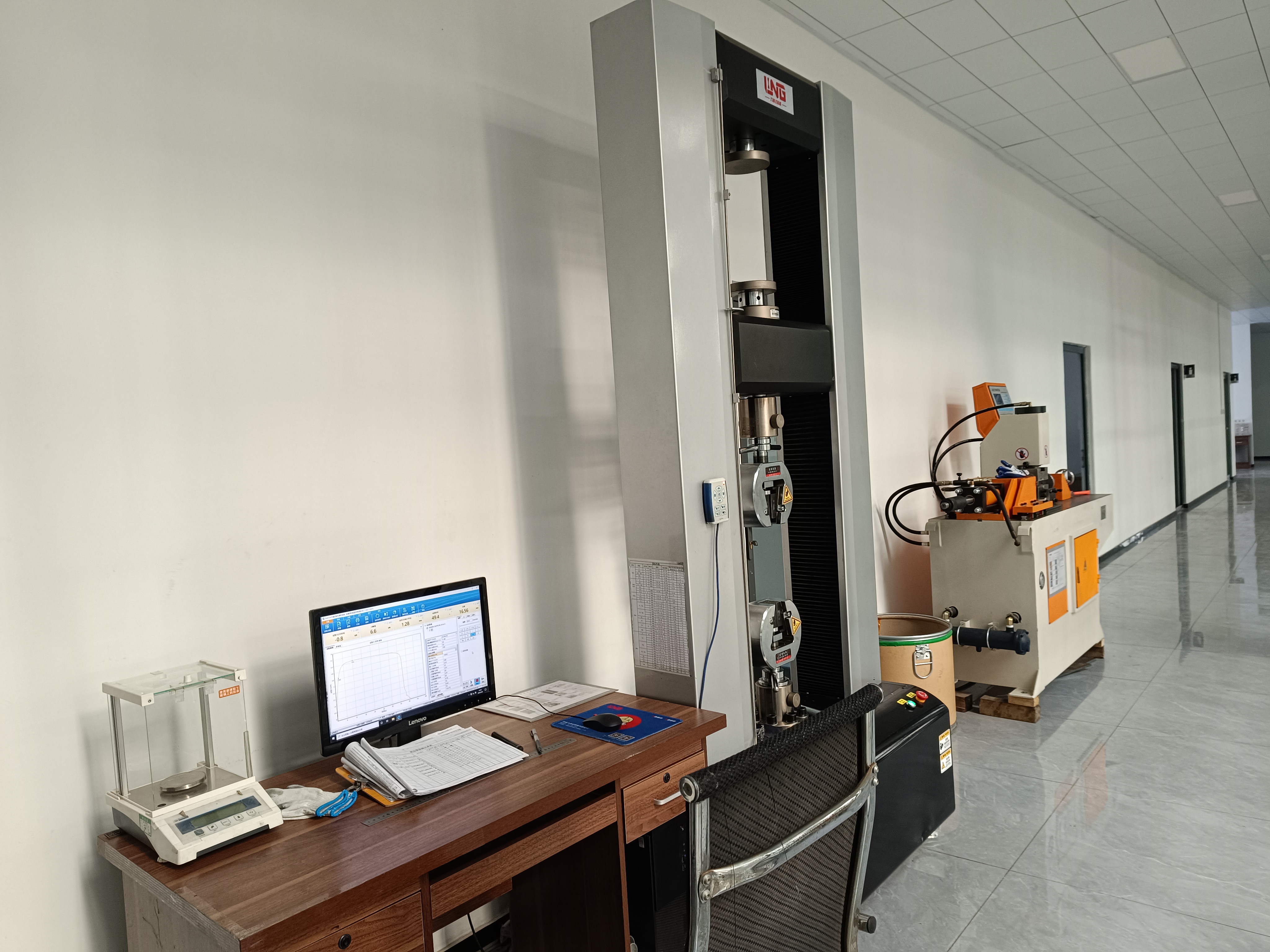 ¿¿ qué materiales se pueden utilizar en la máquina de prueba de tracción?