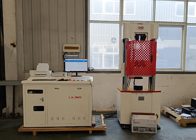 Jinan Liling Electric Hydraulic servomotor universal ayuda a la Universidad de minería y tecnología de China a superar los problemas de las pruebas de mecánica de rocas.